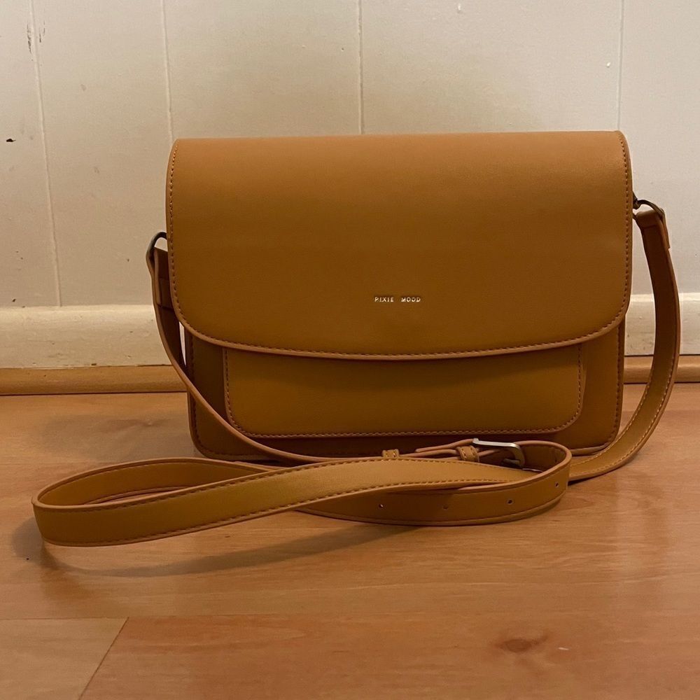 NWT - Pixie Mood Zoe Crossbody Bag Purse